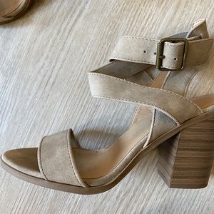 Nude block heel sandals from Lulus size 6